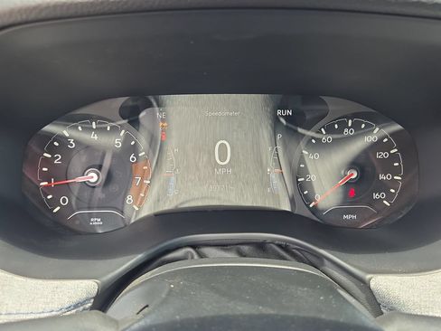 Used 2023 Jeep Compass Latitude AWD/4WD image 18