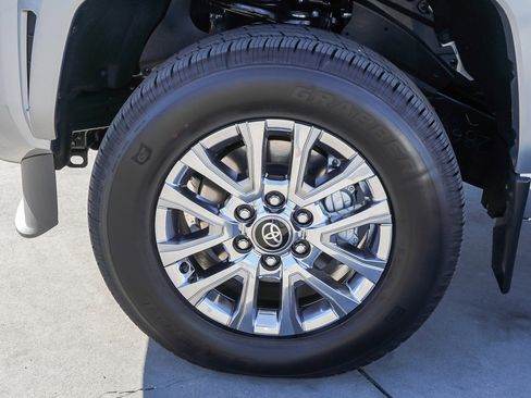 Certified 2025 Toyota Tacoma Limited image 12