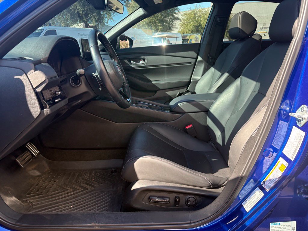 Used 2025 Honda Accord Sport image 8