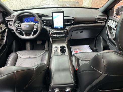 Used 2023 Ford Explorer ST w/ Equipment Group 401A image 14