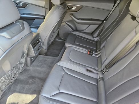 Used 2021 Audi Q8 Premium w/ Black Optic Package image 31