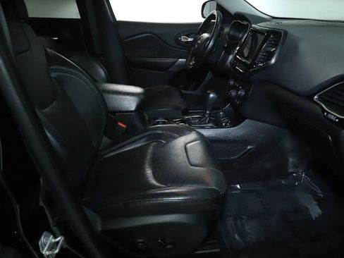 Used 2019 Jeep Cherokee Limited AWD/4WD image 36