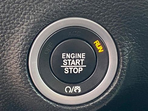 Used 2018 Dodge Challenger R/T w/ Blacktop Package image 17