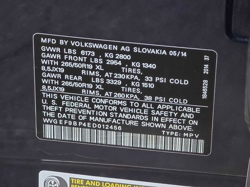 Used 2014 Volkswagen Touareg Lux image 25