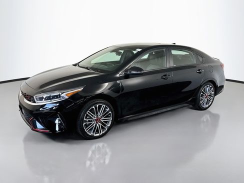 Used 2023 Kia Forte GT w/ GT2 Package FWD image 4
