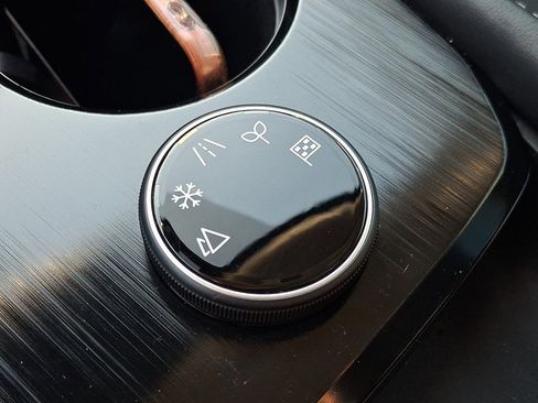 Certified 2023 Nissan Rogue SL w/ SL Premium Package image 25