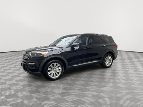 Used 2021 Ford Explorer Limited w/ Equipment Group 301A AWD/4WD image 42