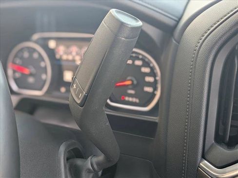 Used 2022 Chevrolet Silverado 2500 High Country w/ Z71 Off-Road Package image 12