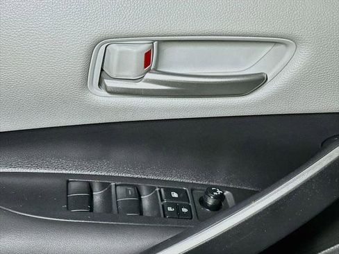 Certified 2022 Toyota Corolla SE FWD image 15
