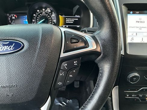 Used 2017 Ford Edge SEL w/ Equipment Group 201A image 40