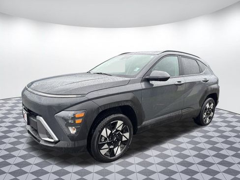 Used 2024 Hyundai Kona SEL image 3