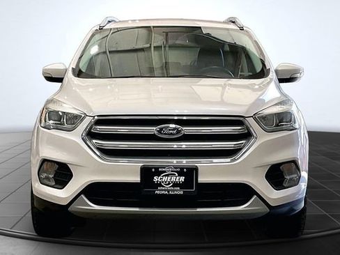 Used 2017 Ford Escape Titanium image 3