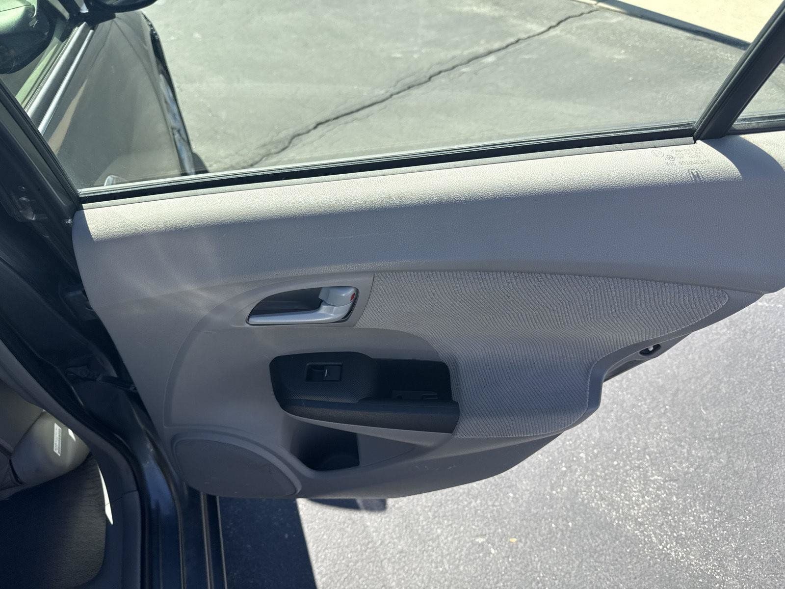 Used 2014 Honda Insight EX image 15
