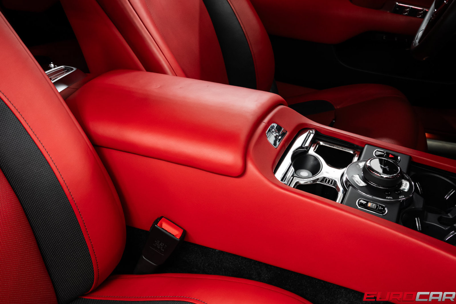 Used 2019 Rolls-Royce Wraith RWD image 32
