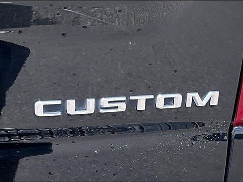 Used 2021 Chevrolet Silverado 1500 Custom Trail Boss AWD/4WD image 26