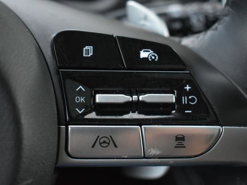 Used 2024 Hyundai Tucson Limited AWD/4WD image 23