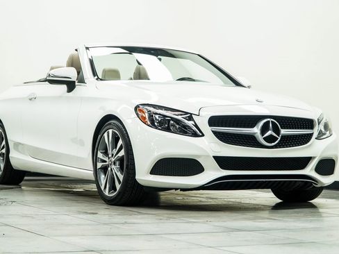 Used 2018 Mercedes-Benz C 300 Cabriolet image 4