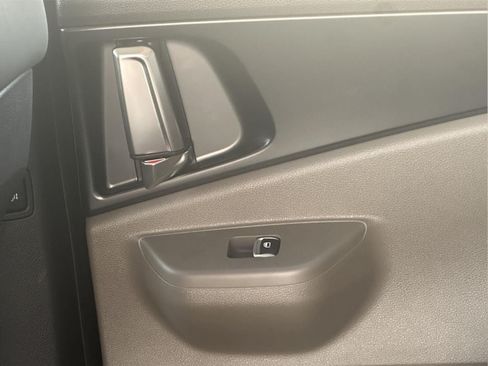 Used 2026 Kia Carnival FWD image 34