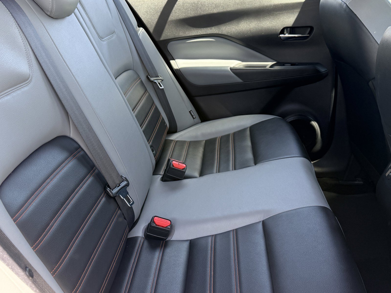 Used 2023 Nissan Kicks SR w/ SR Premium Package FWD image 10