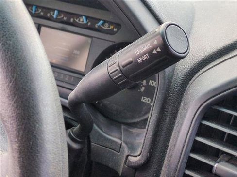 Used 2016 Ford F150 XL w/ Equipment Group 101A Mid image 5