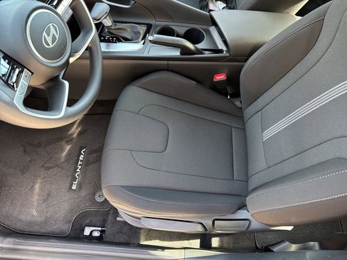 New 2026 Hyundai Elantra SE w/ Cargo Package image 10