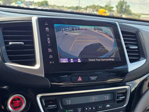 Used 2018 Honda Pilot Touring image 21
