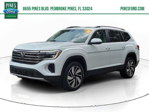 Used 2024 Volkswagen Atlas SE FWD image 1
