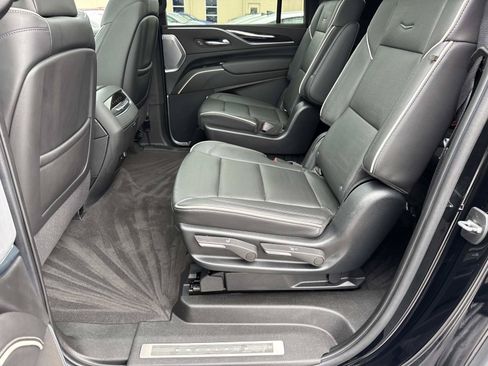 Used 2022 Cadillac Escalade ESV Sport w/ Touring Package AWD/4WD image 23