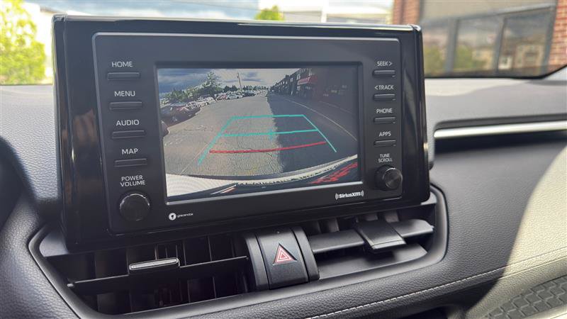 Used 2021 Toyota RAV4 XLE AWD/4WD image 39