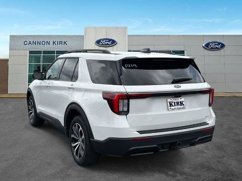 Certified 2025 Ford Explorer ST-Line AWD/4WD image 5