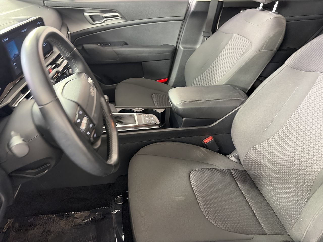 Used 2026 Kia Sportage LX FWD image 19