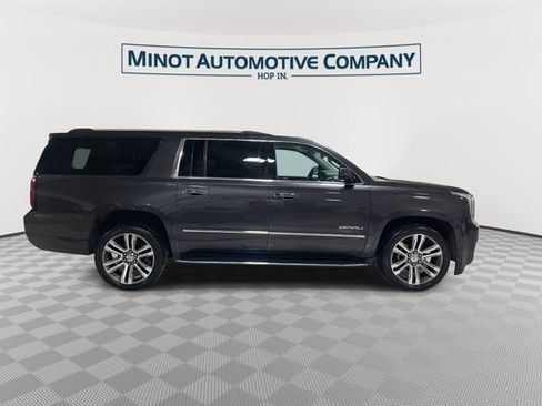 Used 2017 GMC Yukon XL Denali w/ Open Road Package AWD/4WD image 9