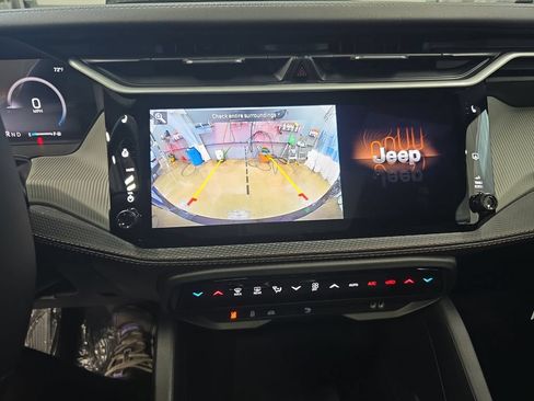 New 2026 Jeep Cherokee Limited AWD/4WD image 24