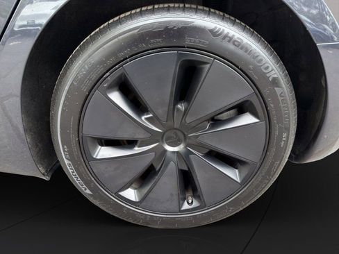 Used 2024 Tesla Model 3 Long Range RWD image 22