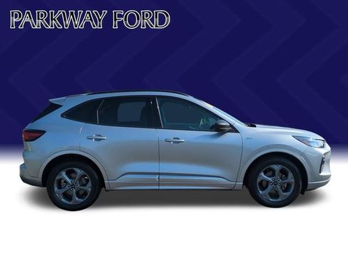 Used 2023 Ford Escape ST-Line w/ Tech Pack #1 FWD image 6