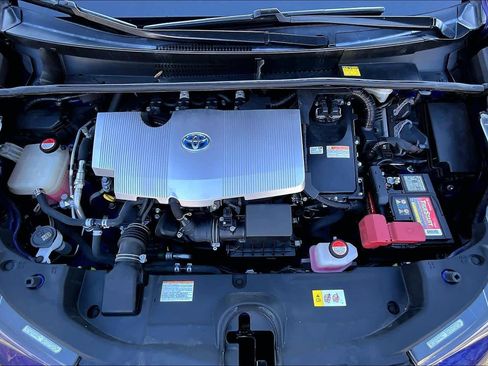 Used 2016 Toyota Prius Three Touring image 28