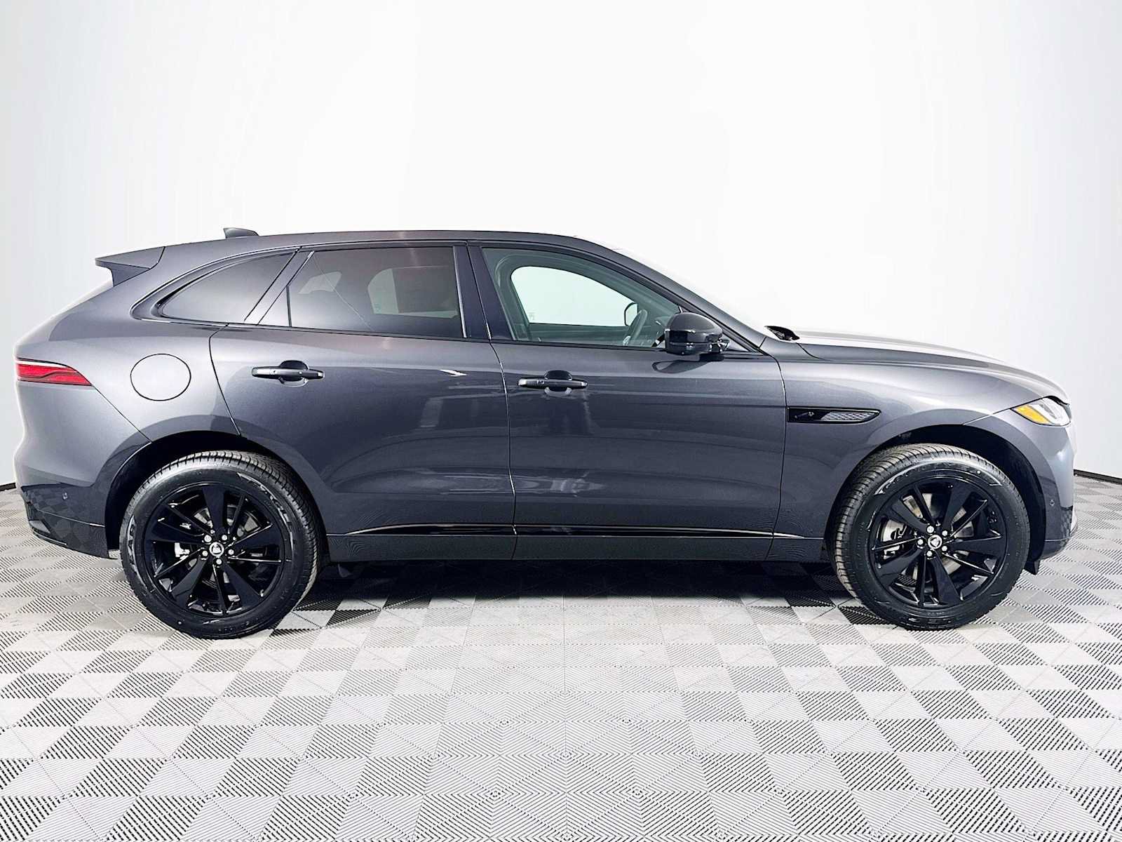 New 2026 Jaguar F-PACE R-Dynamic S AWD/4WD image 3