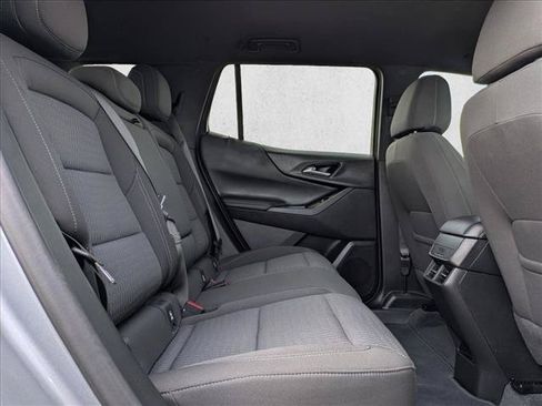 Used 2025 Chevrolet Equinox LT w/ Safety and Technology Package FWD image 19