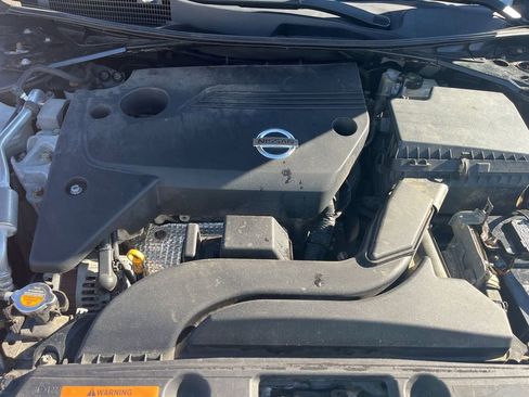 Used 2014 Nissan Altima 2.5 SV w/ Convenience Package image 17