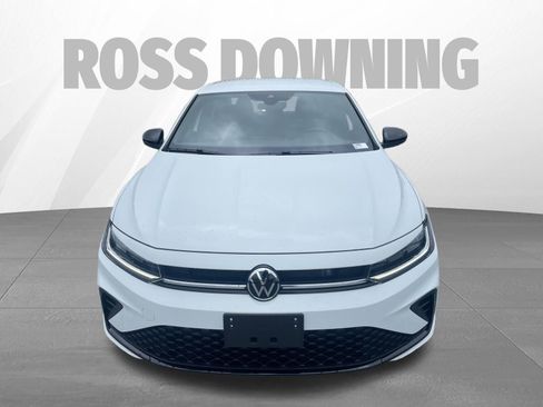 Used 2025 Volkswagen Jetta Sport FWD image 2