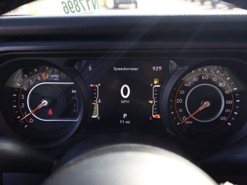 New 2025 Jeep Gladiator Willys image 27