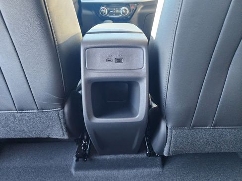 New 2026 Chevrolet Trax LT image 17