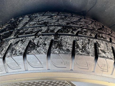 Used 2018 Chevrolet Equinox LT image 6