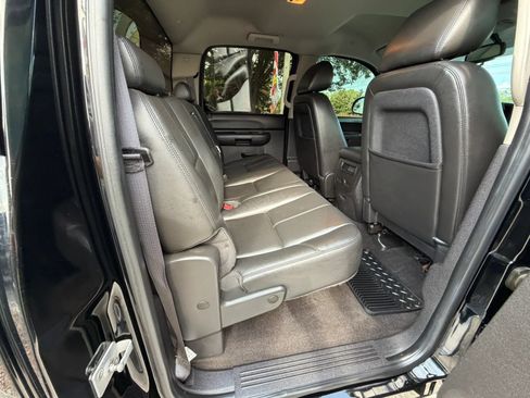 Used 2011 Chevrolet Silverado 1500 LT w/ All-Star Edition AWD/4WD image 33
