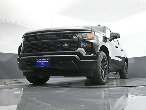 Used 2023 Chevrolet Silverado 1500 Custom image 36