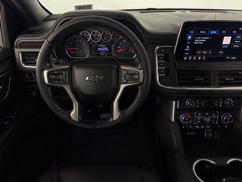 Used 2021 Chevrolet Suburban Z71 AWD/4WD image 12