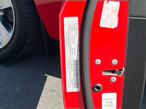 Certified 2015 Dodge Challenger SXT image 28