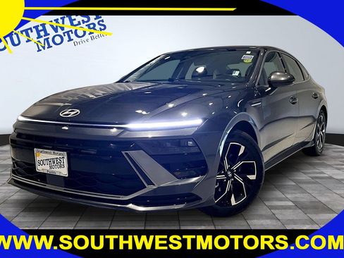 Used 2025 Hyundai Sonata SEL FWD image 1