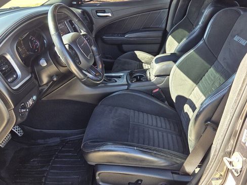 Certified 2019 Dodge Charger Scat Pack w/ Daytona Edition Group image 9