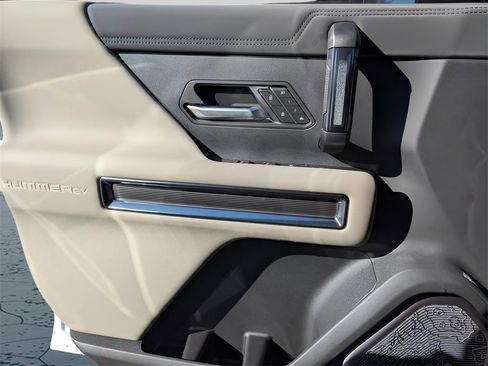 New 2026 GMC Hummer EV 4x4 Crew Cab image 12